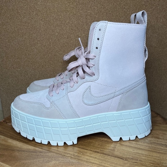 Jordan 1
Brooklyn
'pink oxford'
Brand new - Picture 3 of 12